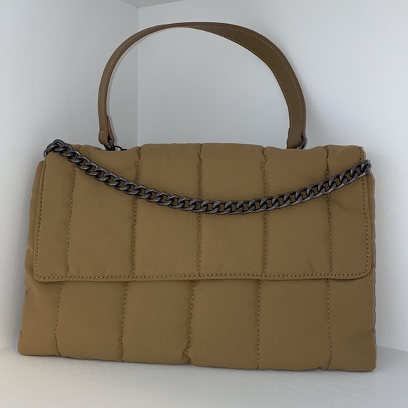 👛HP👛 𝗭𝗮𝗿𝗮 𝗡𝗪𝗧 • Quilted Cream Shoulder Bag Minimalist Flap Purse - Picture 10 of 16